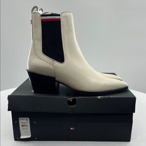 Tommy Hilfiger Women's Ivory Ankle Booties